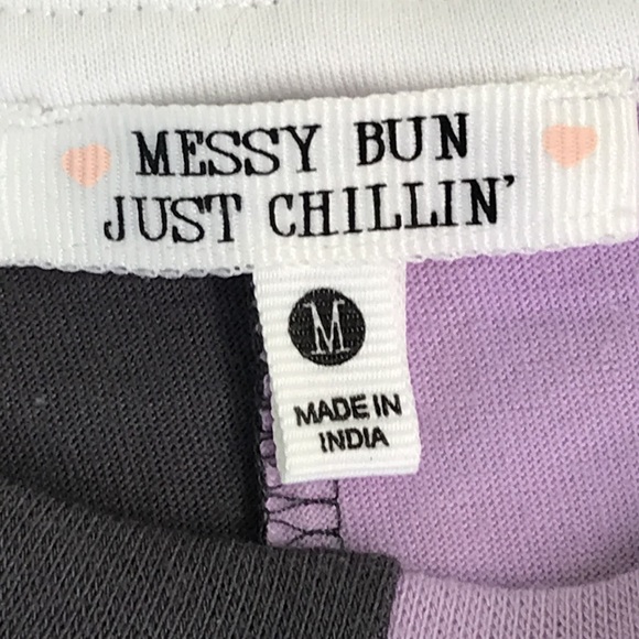 Messy Bun brand Just Chillin Ladies Crop-T - Picture 6 of 6